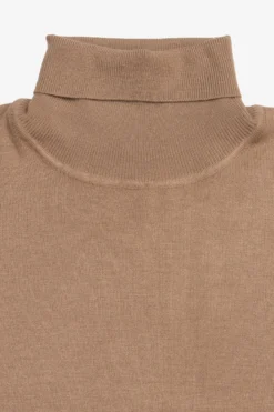 Maglia dolcevita basic cammello