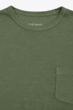 T-shirt girocollo con taschino verde